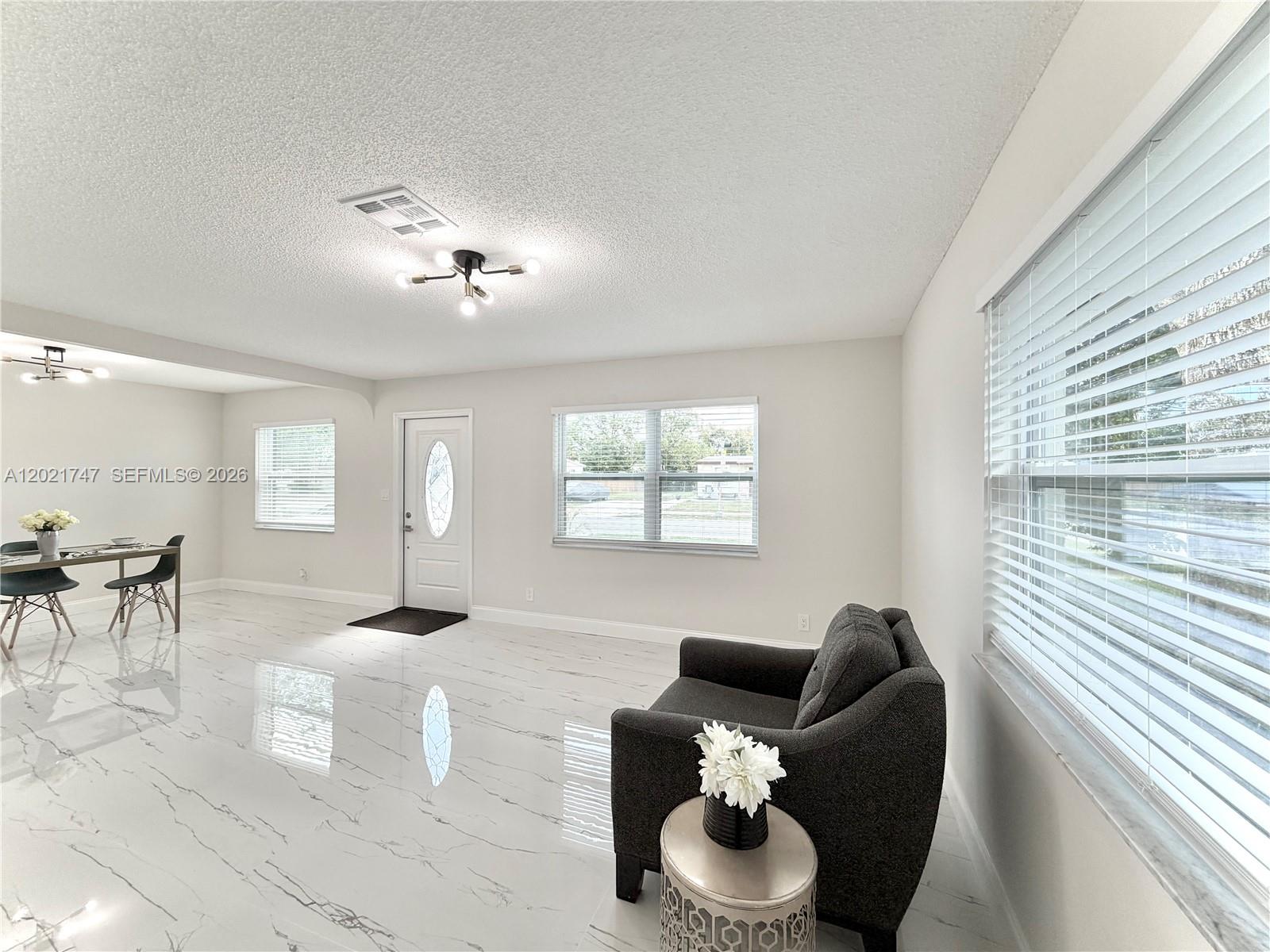 SANDERS PARK - Residential