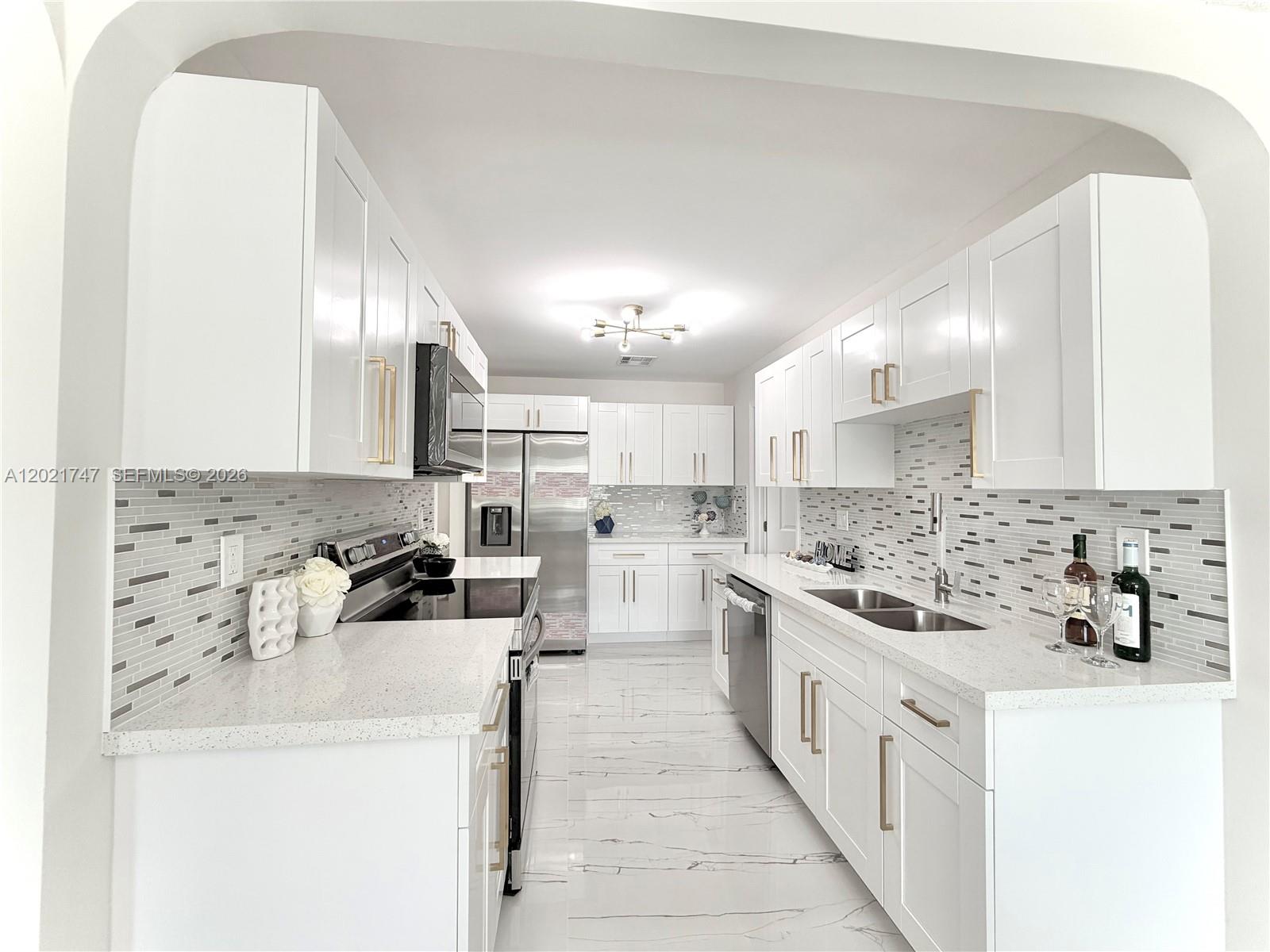 SANDERS PARK - Residential