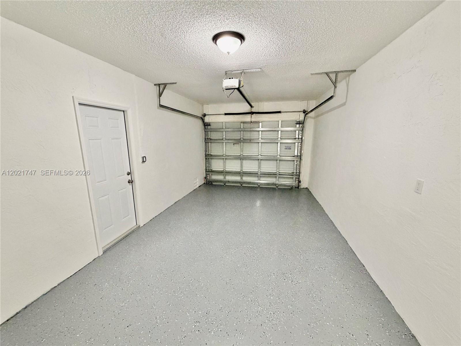 SANDERS PARK - Residential