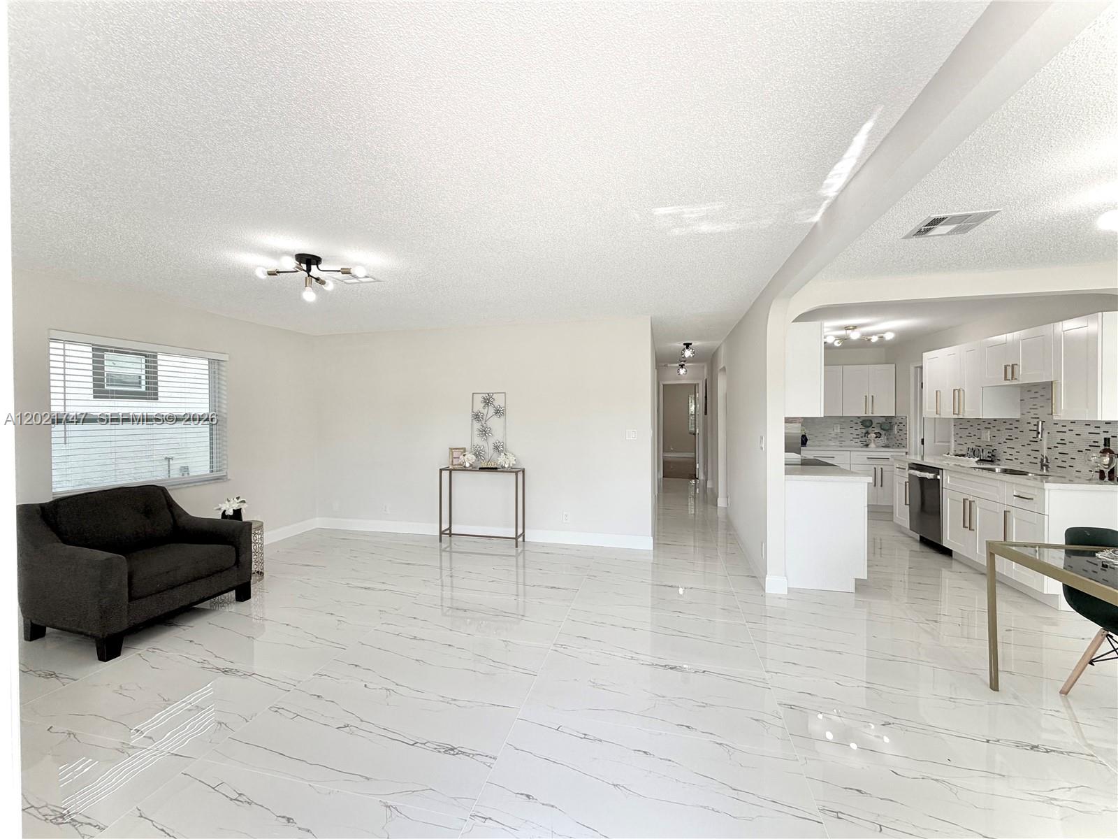 SANDERS PARK - Residential