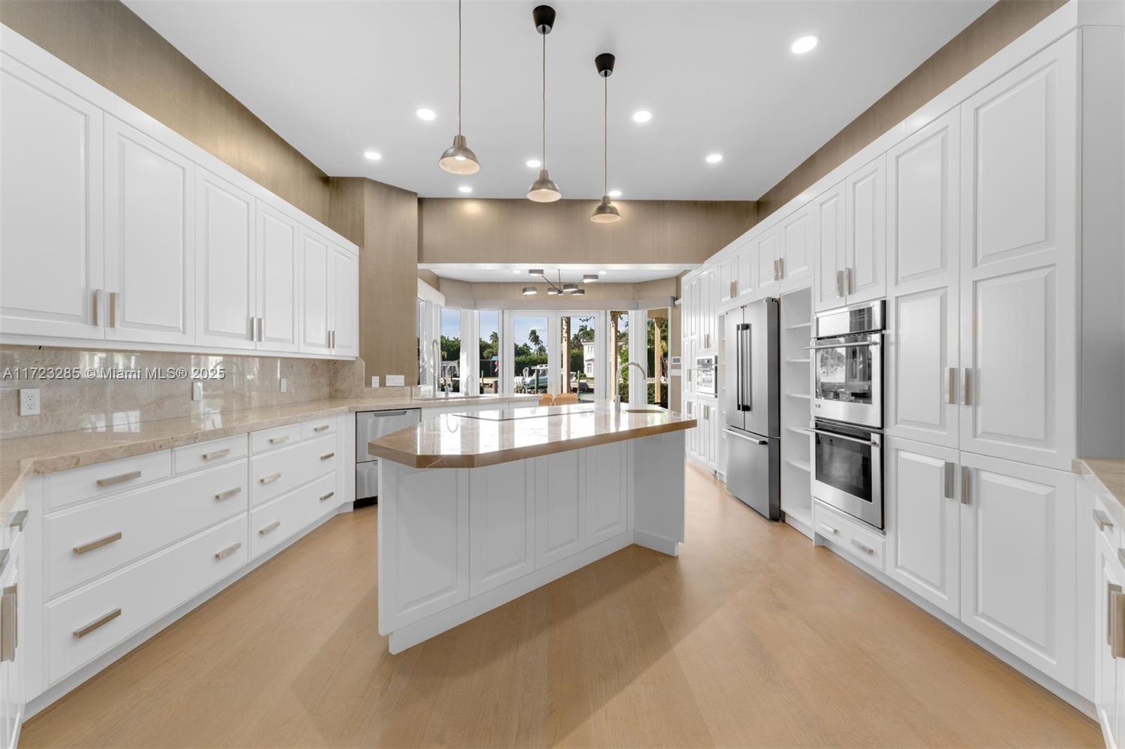 LA GORCE GOLF SUB - Residential