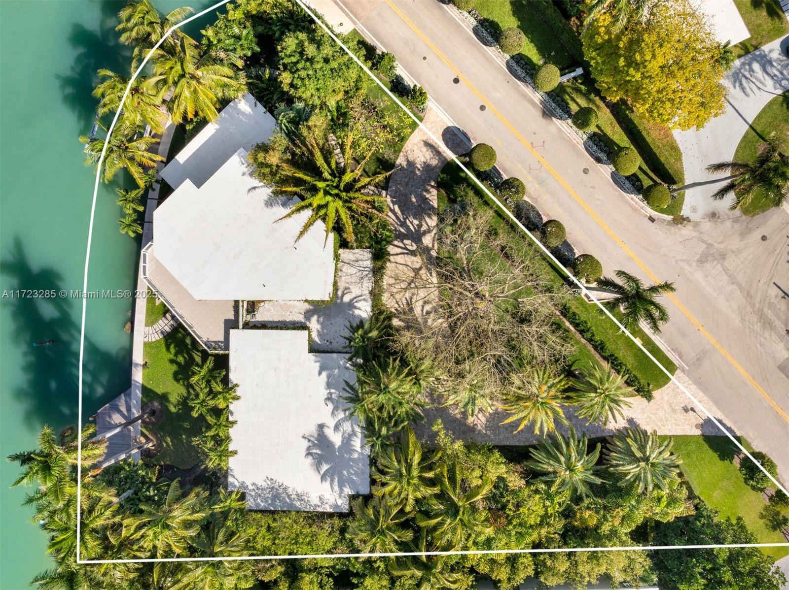 LA GORCE GOLF SUB - Residential