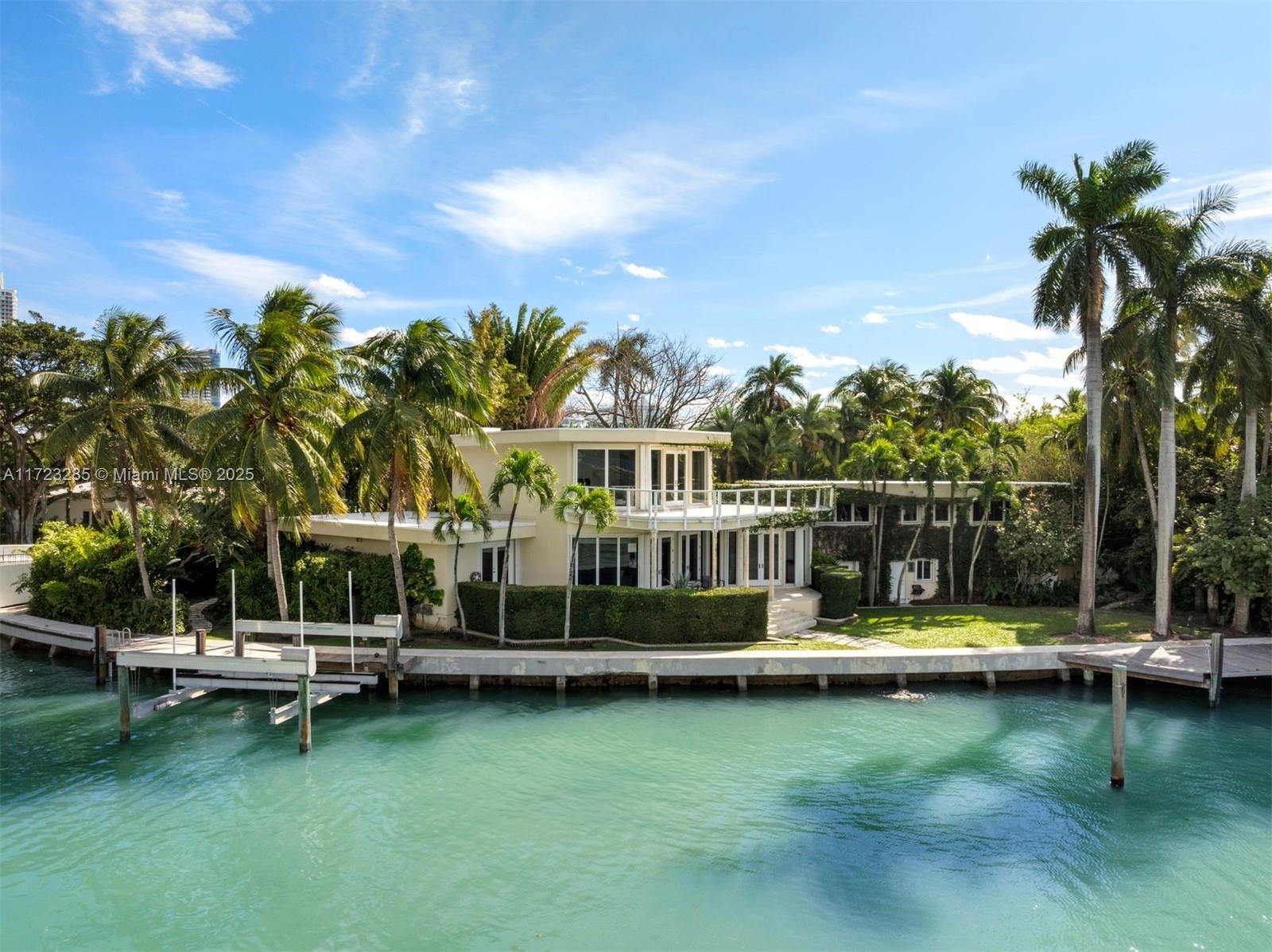 6500 N Bay Rd, Miami Beach, Miami-Dade County, Florida - 4 Bedrooms  
6 Bathrooms - 