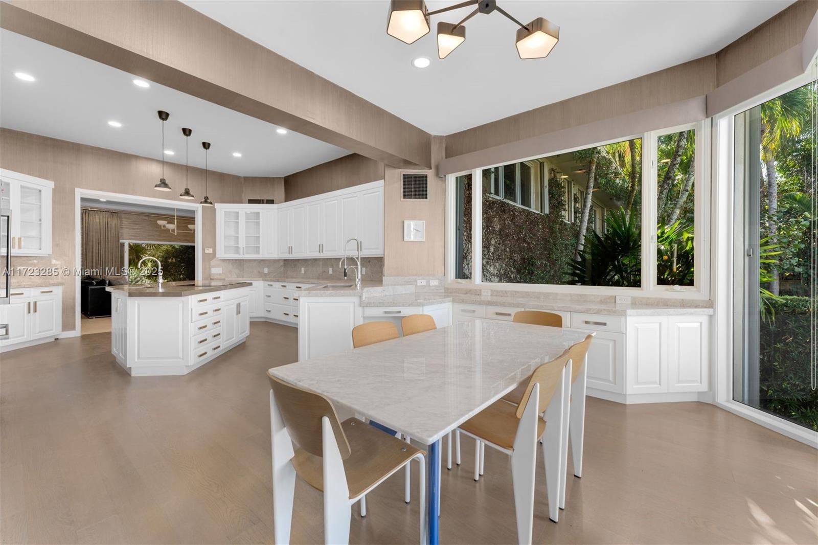 LA GORCE GOLF SUB - Residential