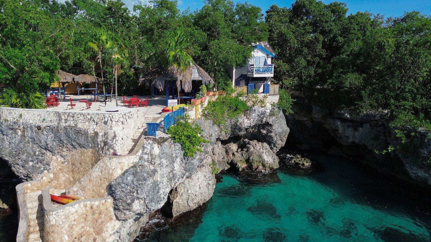 The Caves - Residential