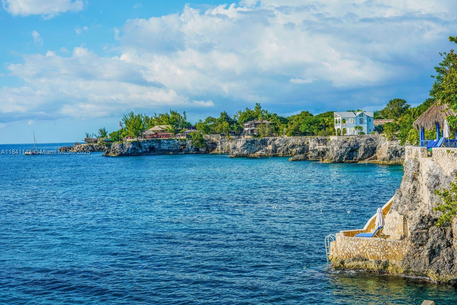 The Caves - Residential