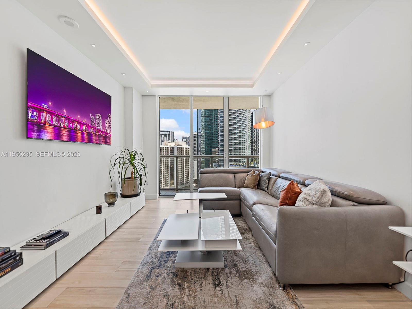 500 BRICKELL EAST CONDO - Residential