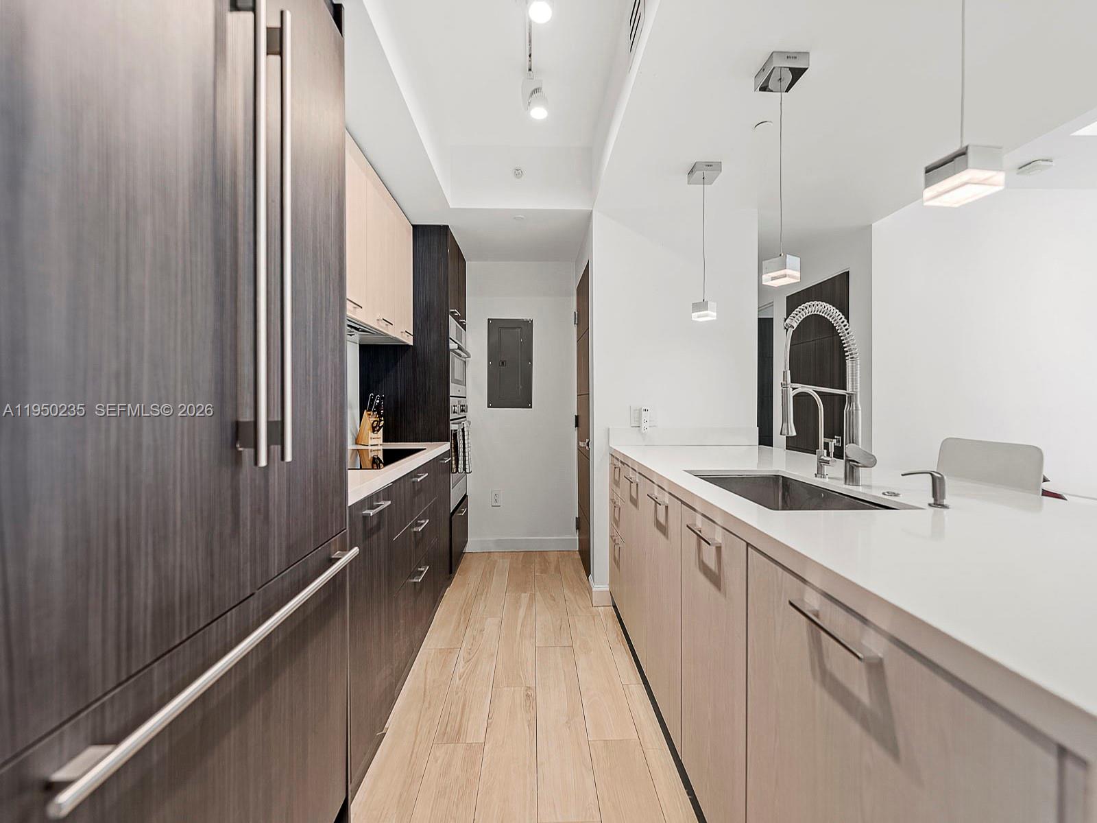 500 BRICKELL EAST CONDO - Residential