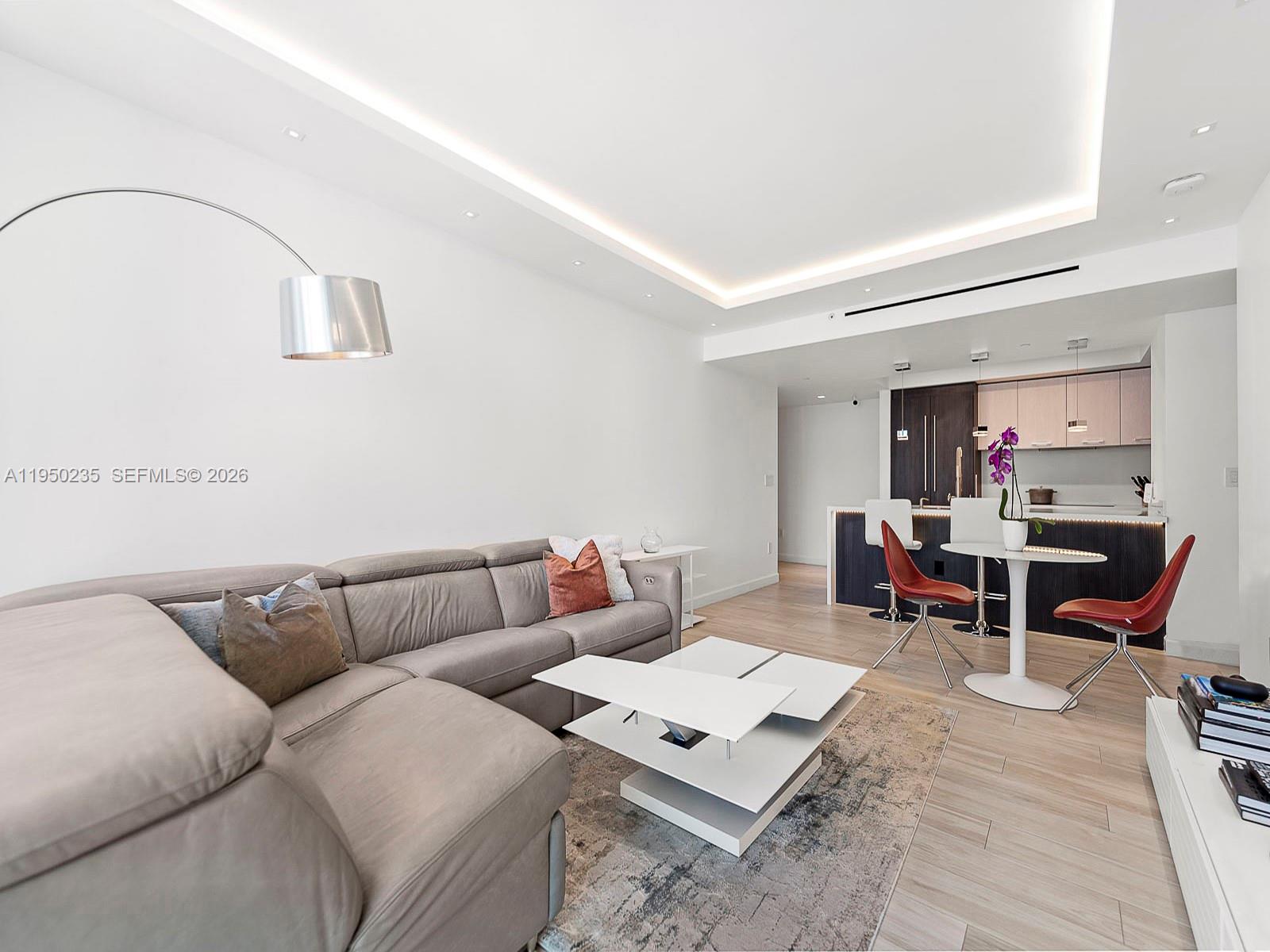 500 BRICKELL EAST CONDO - Residential