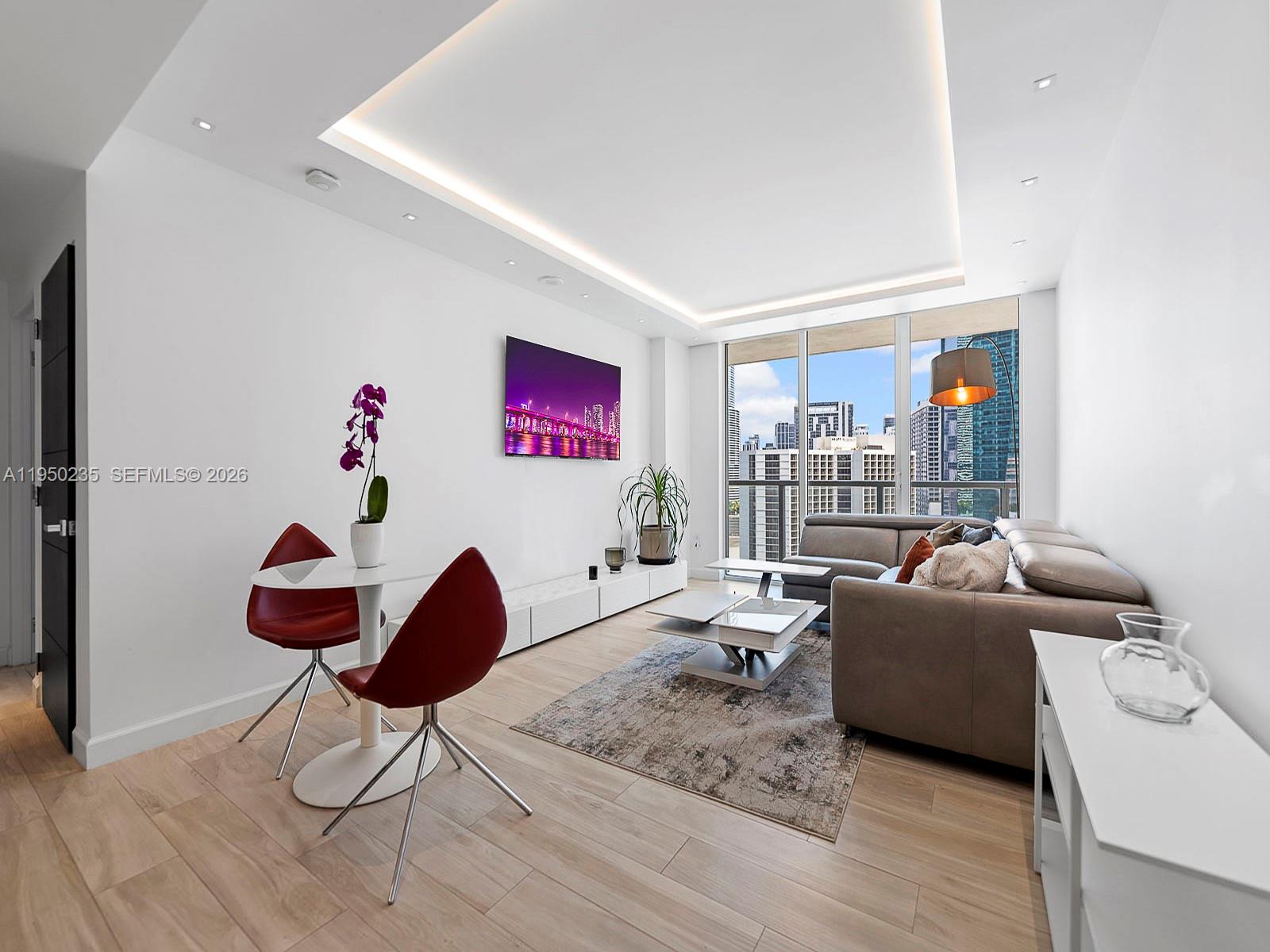 500 BRICKELL EAST CONDO - Residential