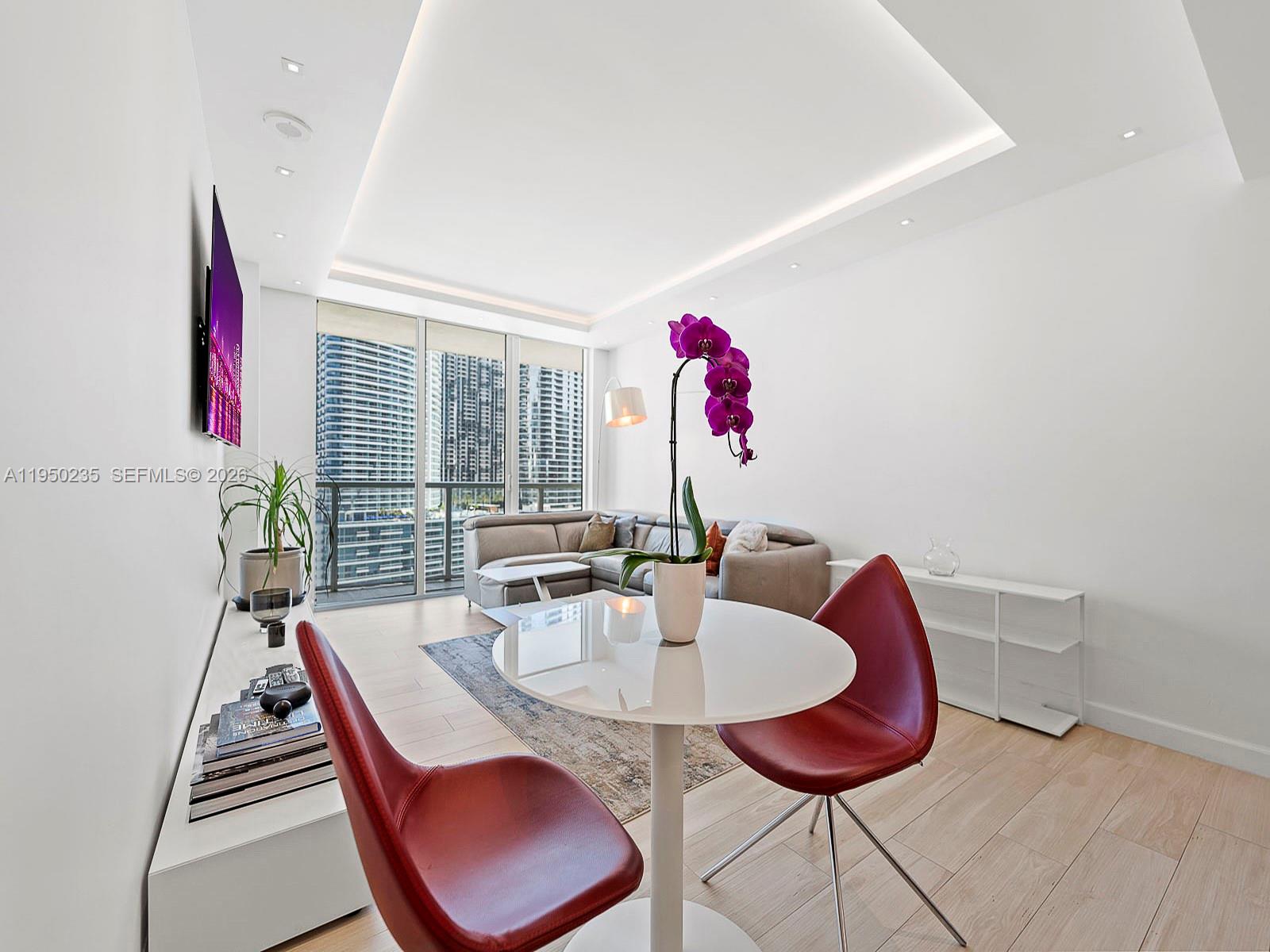 500 BRICKELL EAST CONDO - Residential