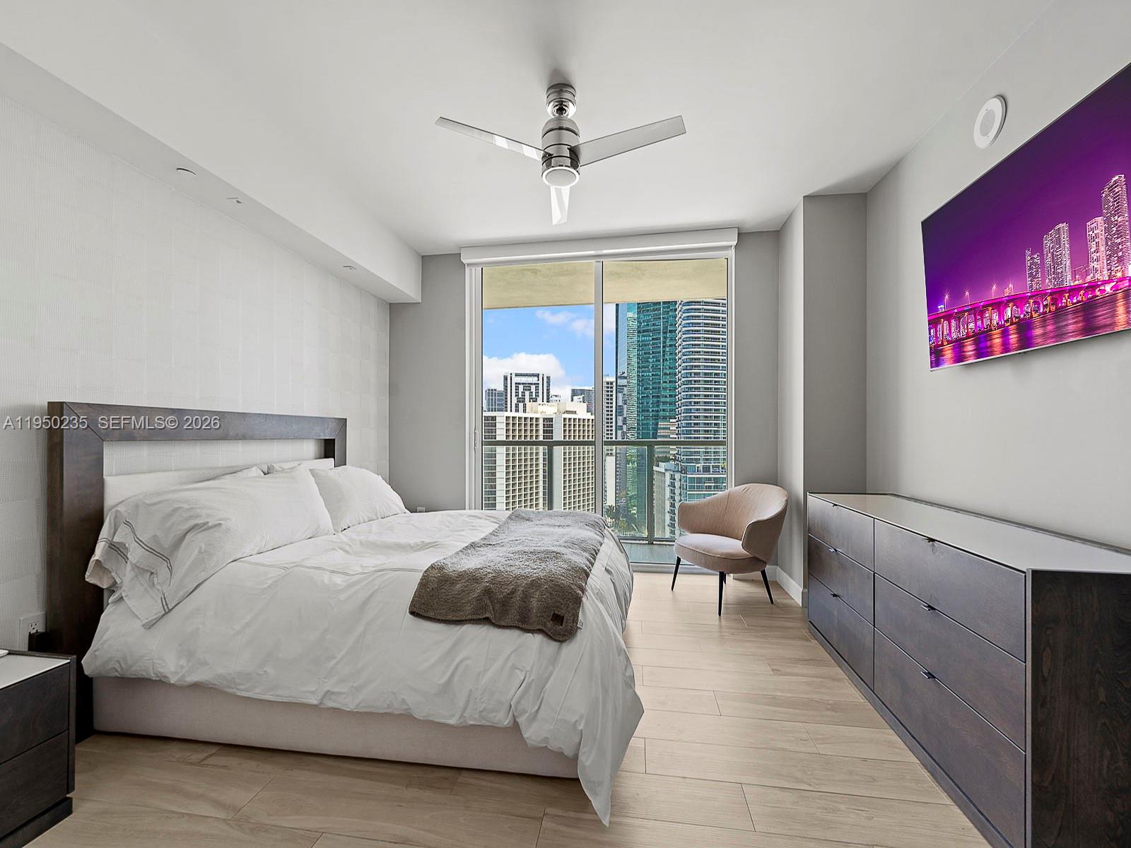 500 BRICKELL EAST CONDO - Residential
