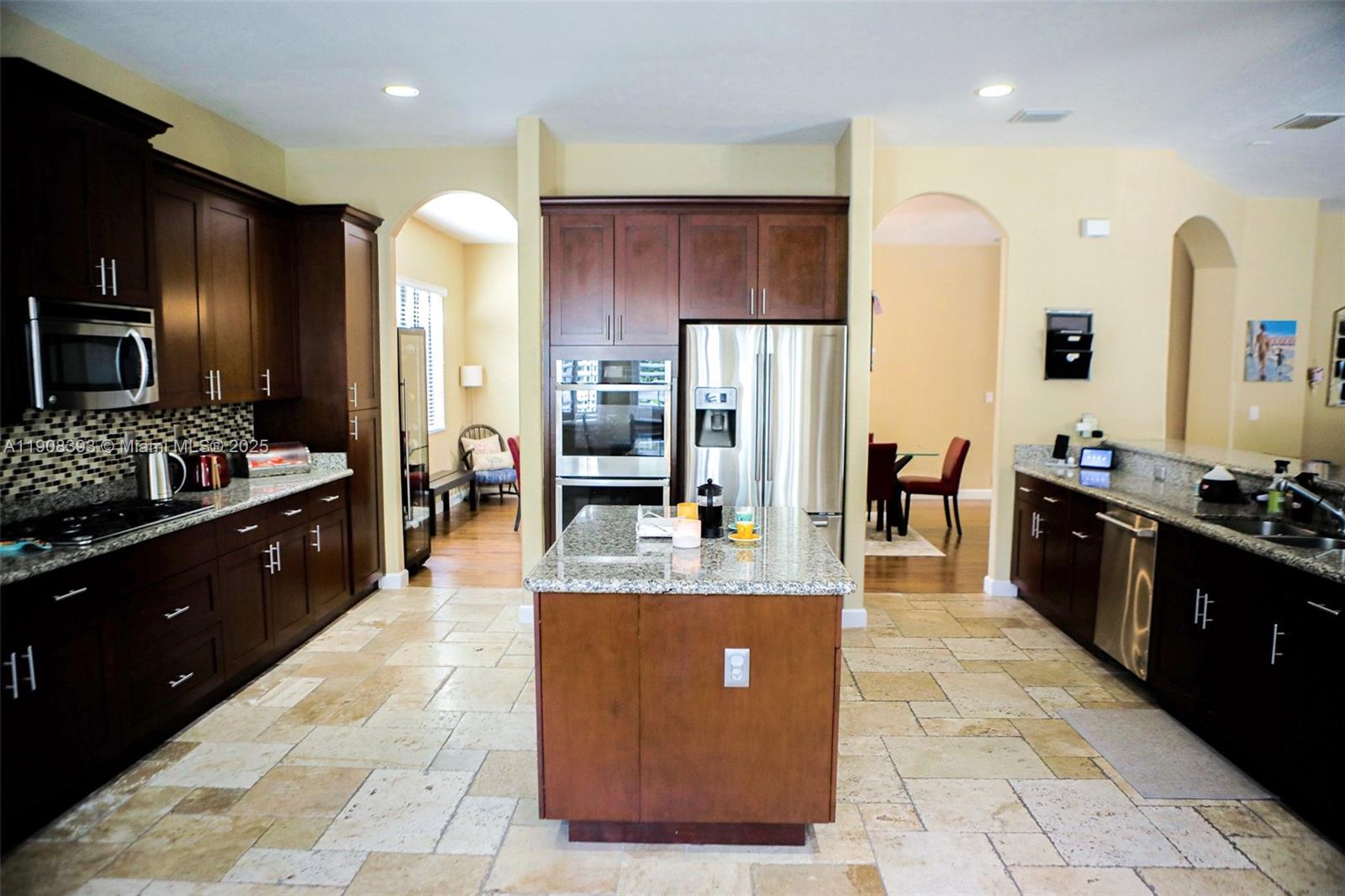 CUTLER CAY - Residential