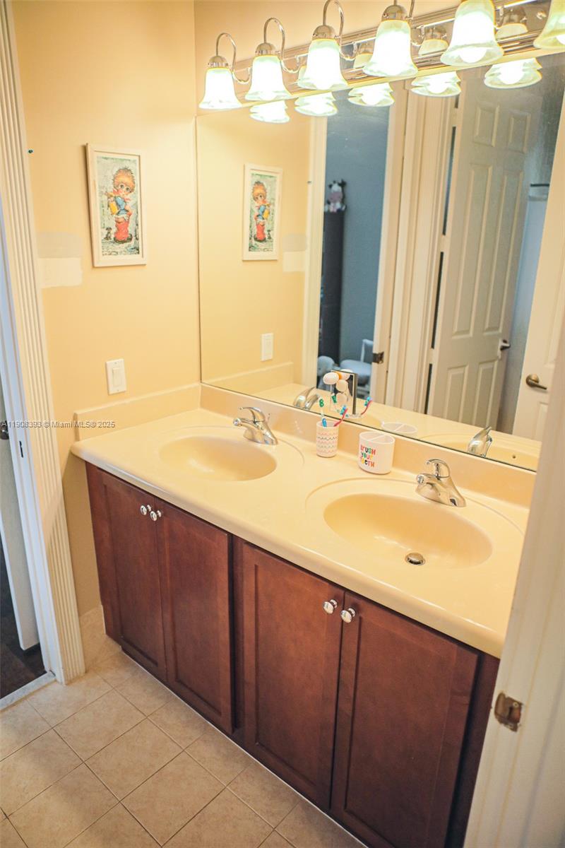 CUTLER CAY - Residential