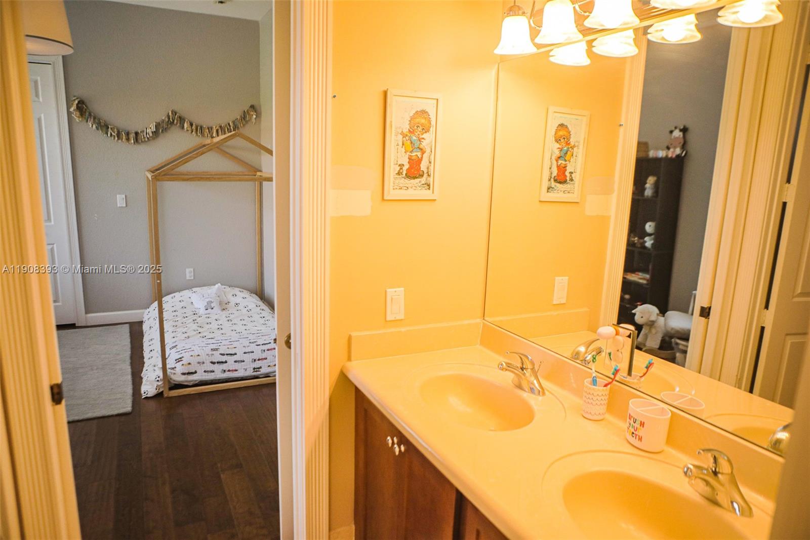 CUTLER CAY - Residential