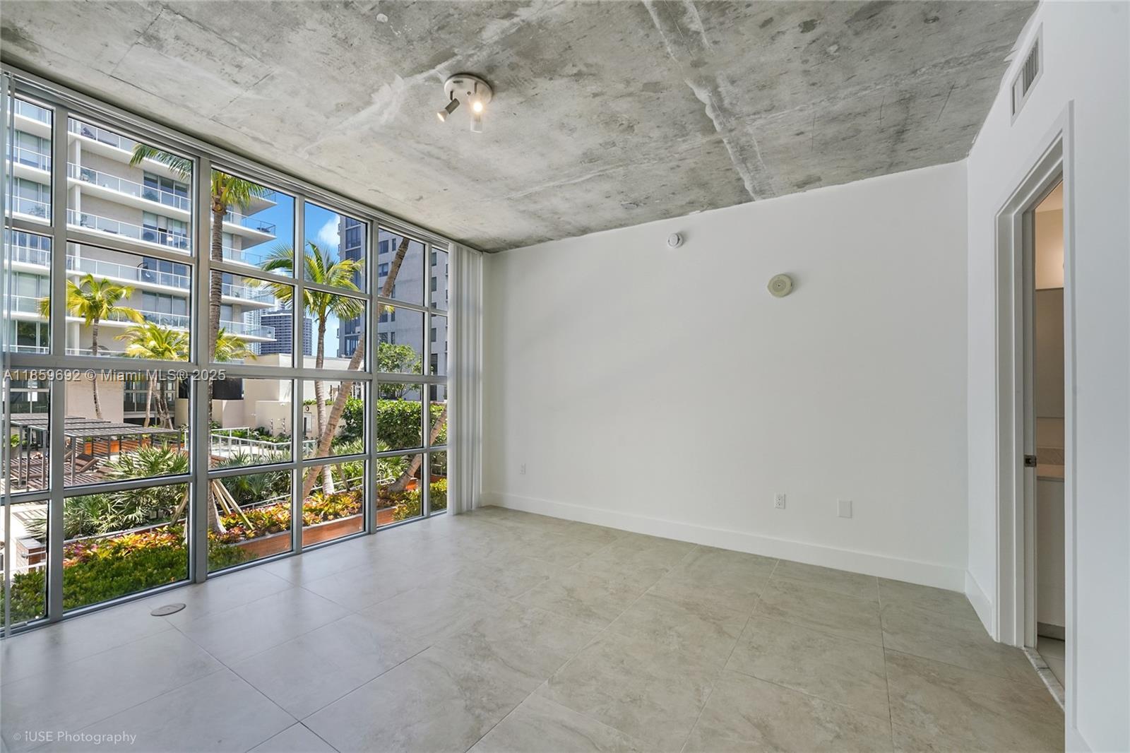 3451 NE 1st Ave M0808