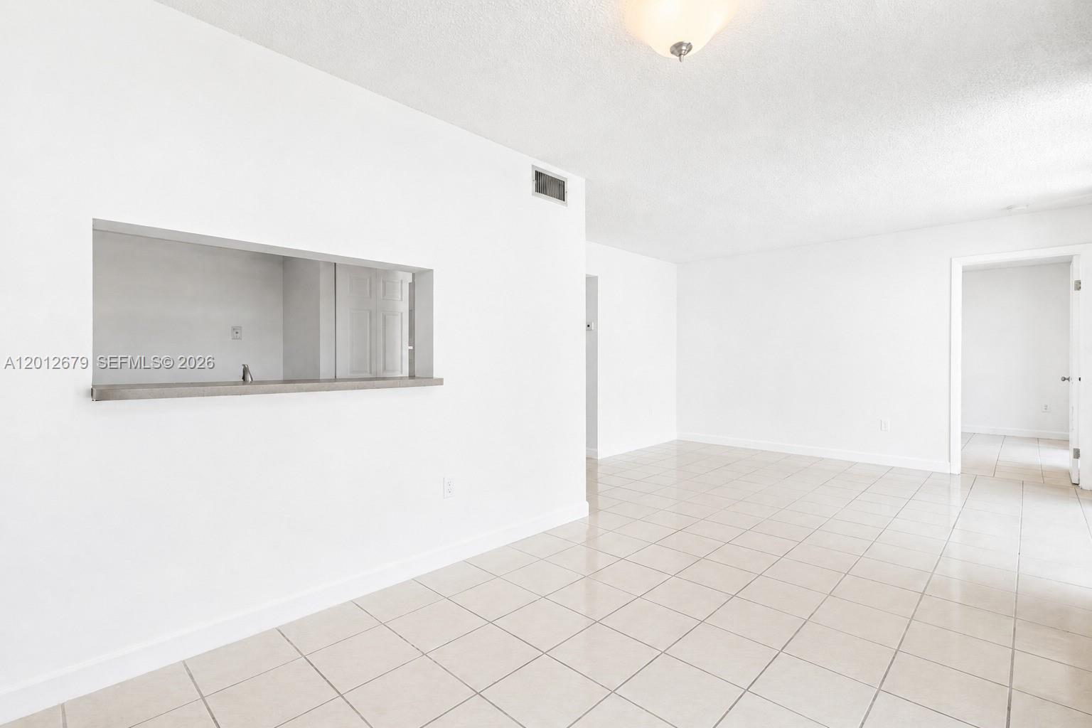 INTERNATIONAL PARK I COND - Residential Lease