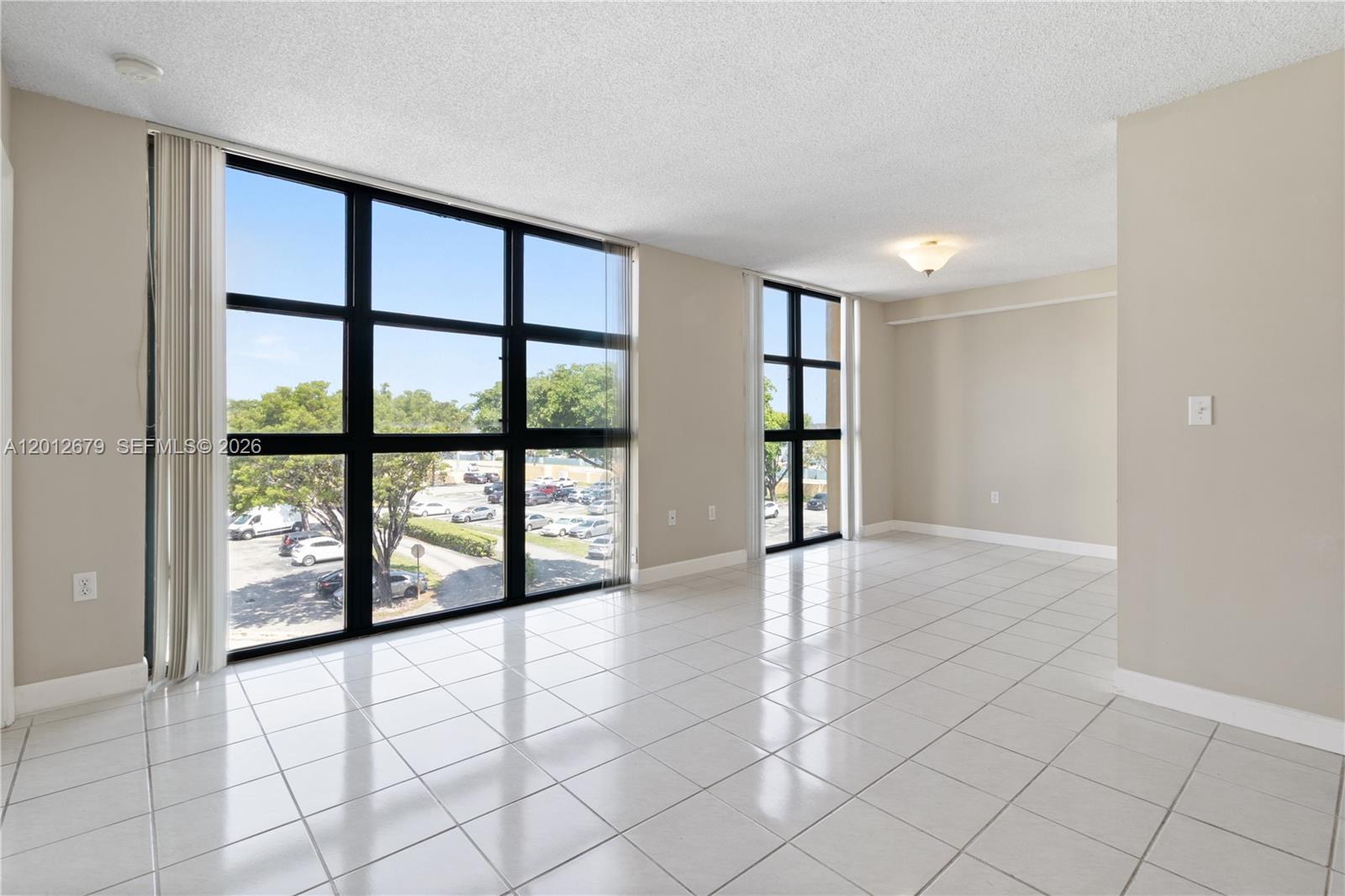INTERNATIONAL PARK I COND - Residential Lease