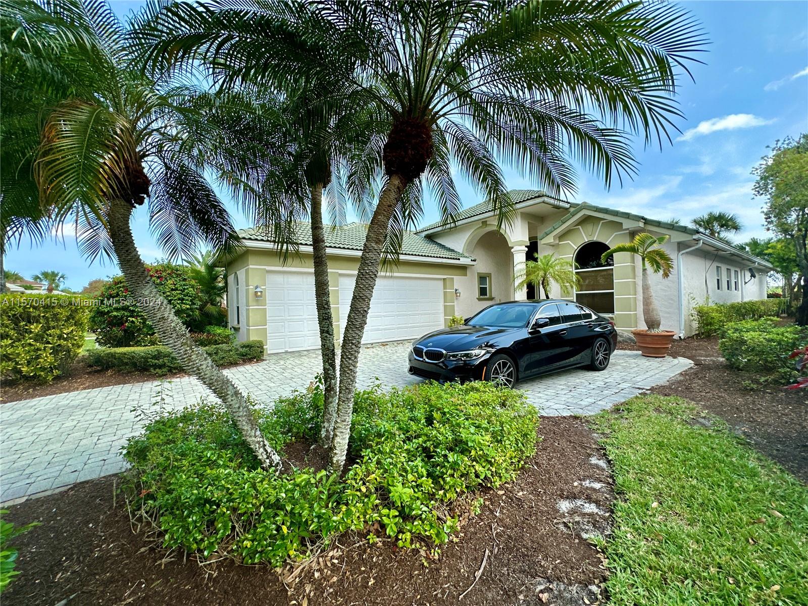 Property for Sale at 6646 Oakmont Way Way, West Palm Beach, Palm Beach County, Florida - Bedrooms: 3 
Bathrooms: 3  - $1,050,000
