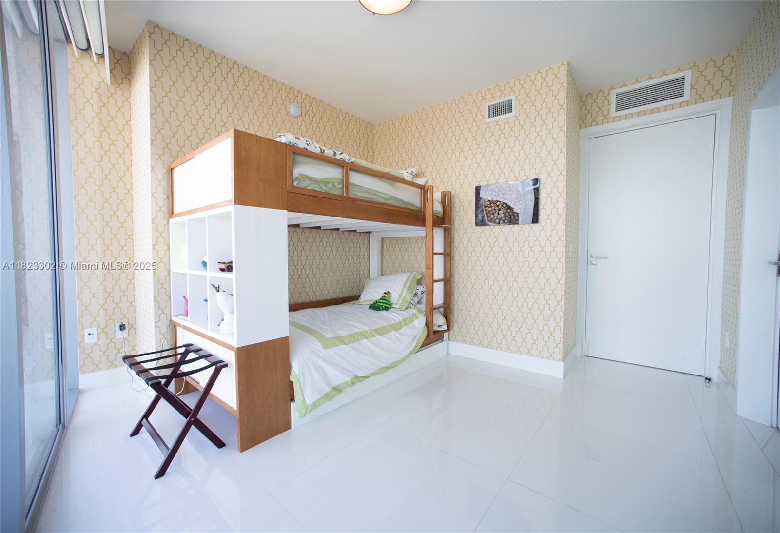 JADE OCEAN CONDO - Residential