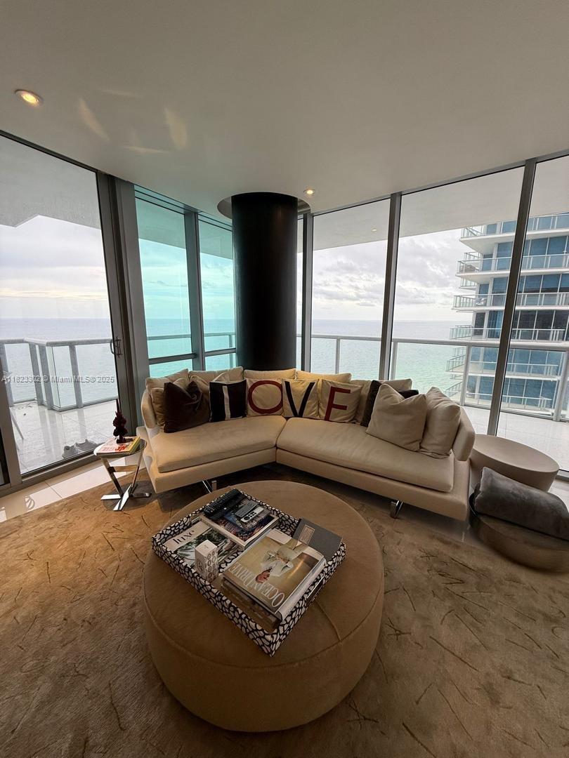 JADE OCEAN CONDO - Residential