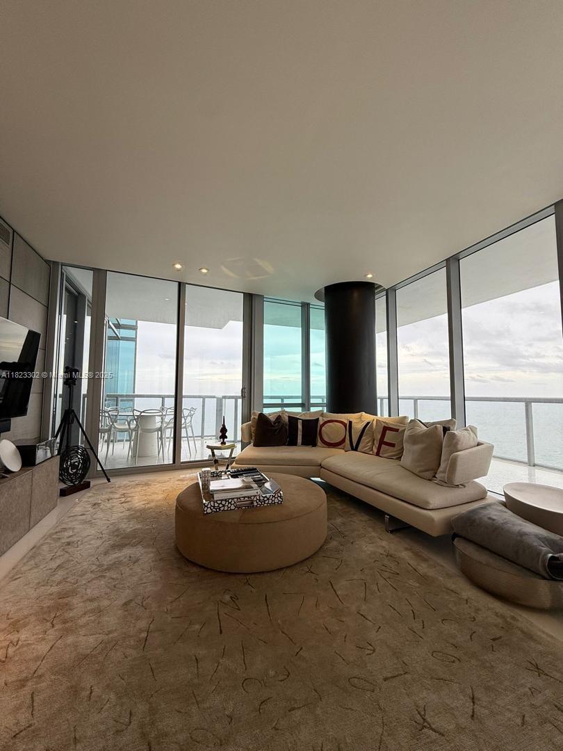 JADE OCEAN CONDO - Residential