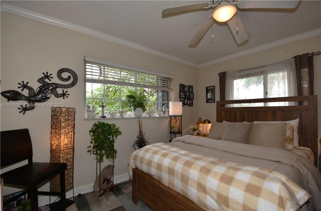 WINDSOR COURT CONDOMINIUM - Residential