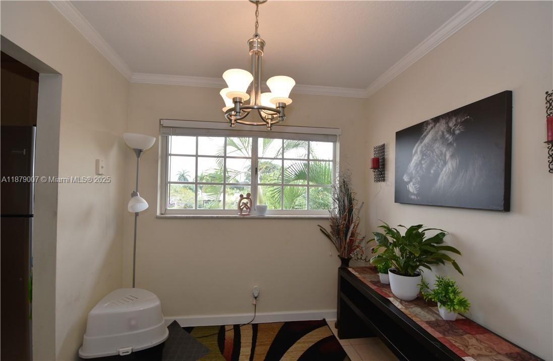 WINDSOR COURT CONDOMINIUM - Residential