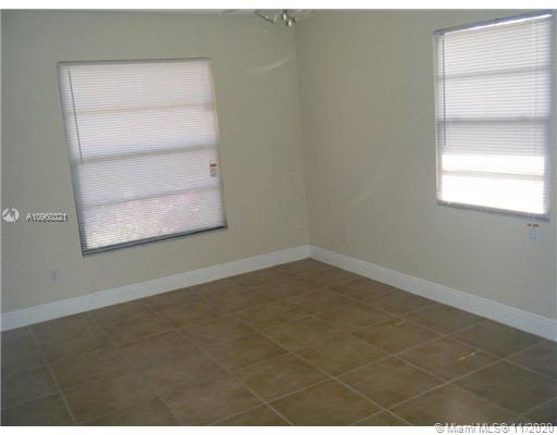 SUNNYSIDE ESTATES 19-35 B - Residential Lease