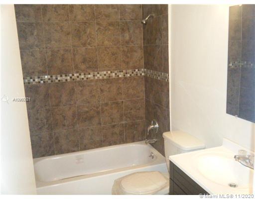 SUNNYSIDE ESTATES 19-35 B - Residential Lease