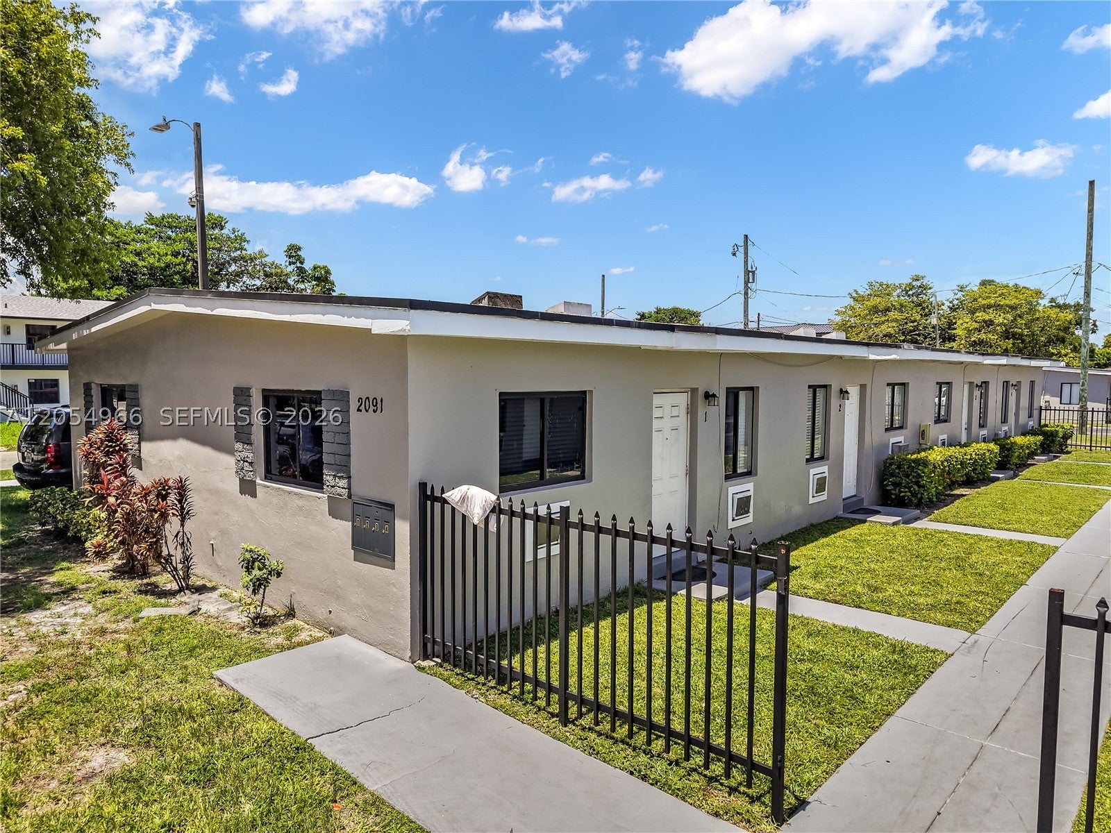 View photos, virtual tours, details... 2090 NW 31st St