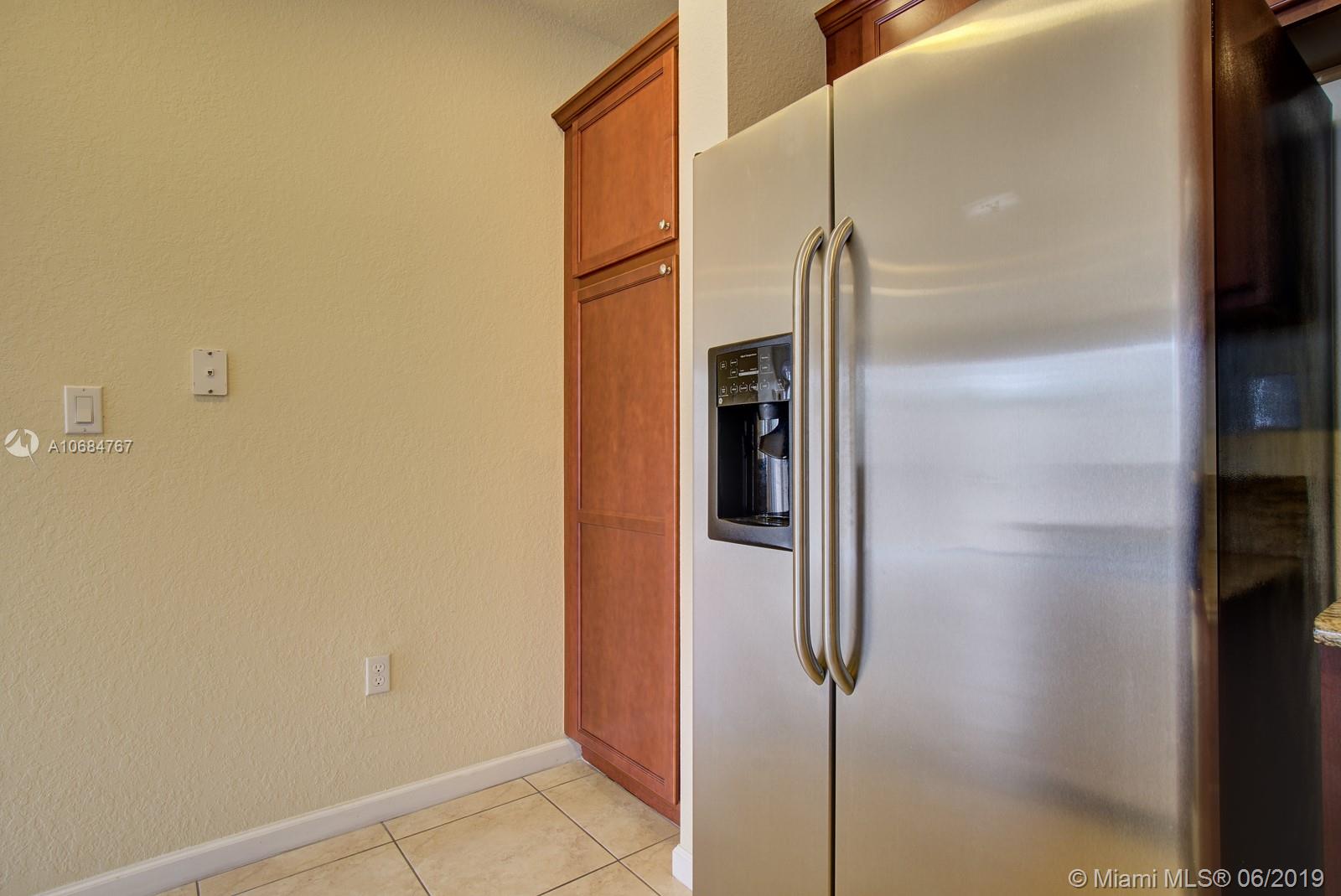 LAS BRISAS - Residential Lease