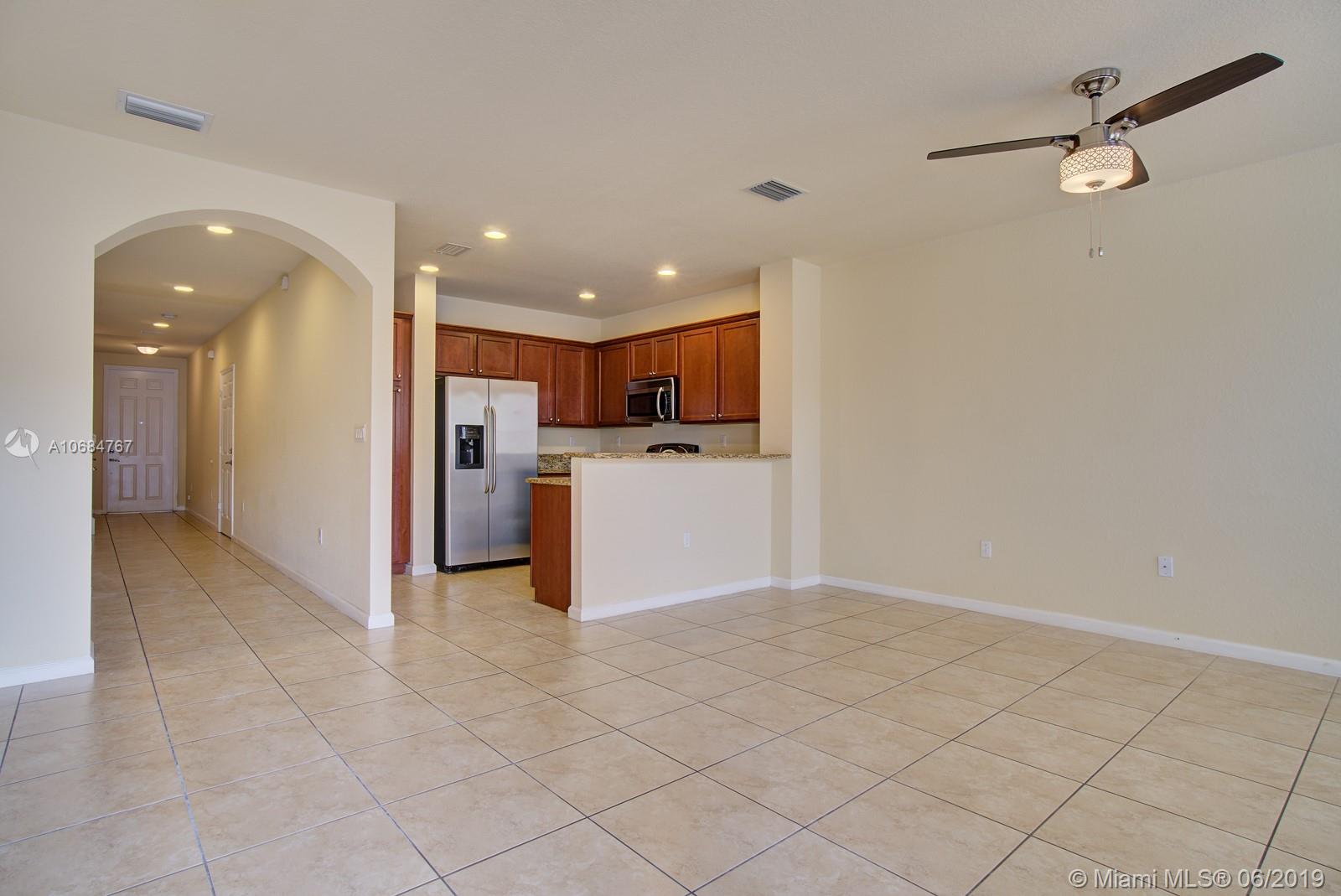 LAS BRISAS - Residential Lease