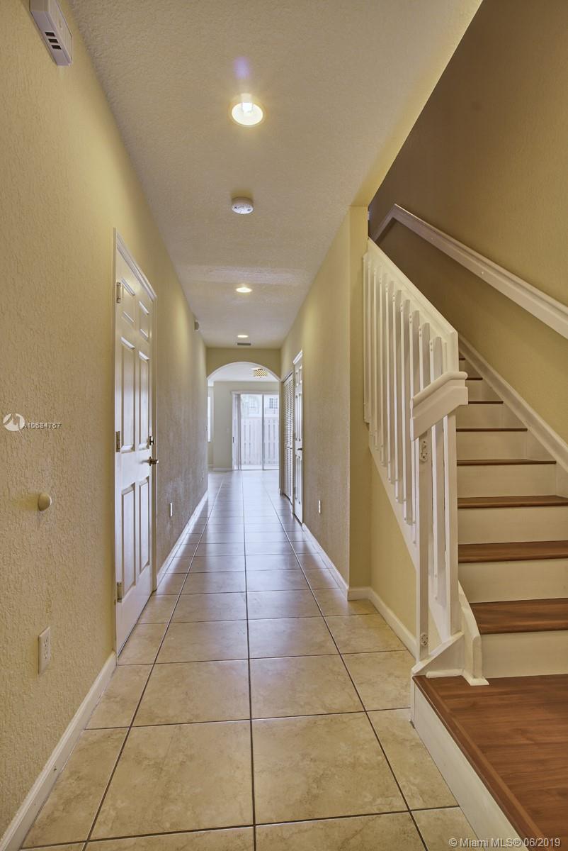 LAS BRISAS - Residential Lease