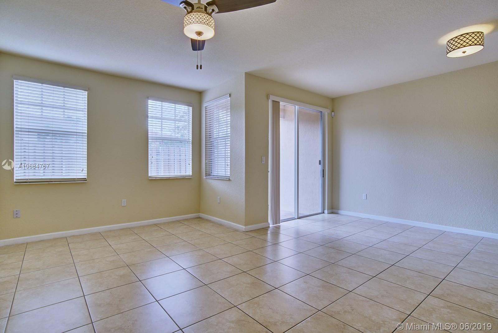 LAS BRISAS - Residential Lease