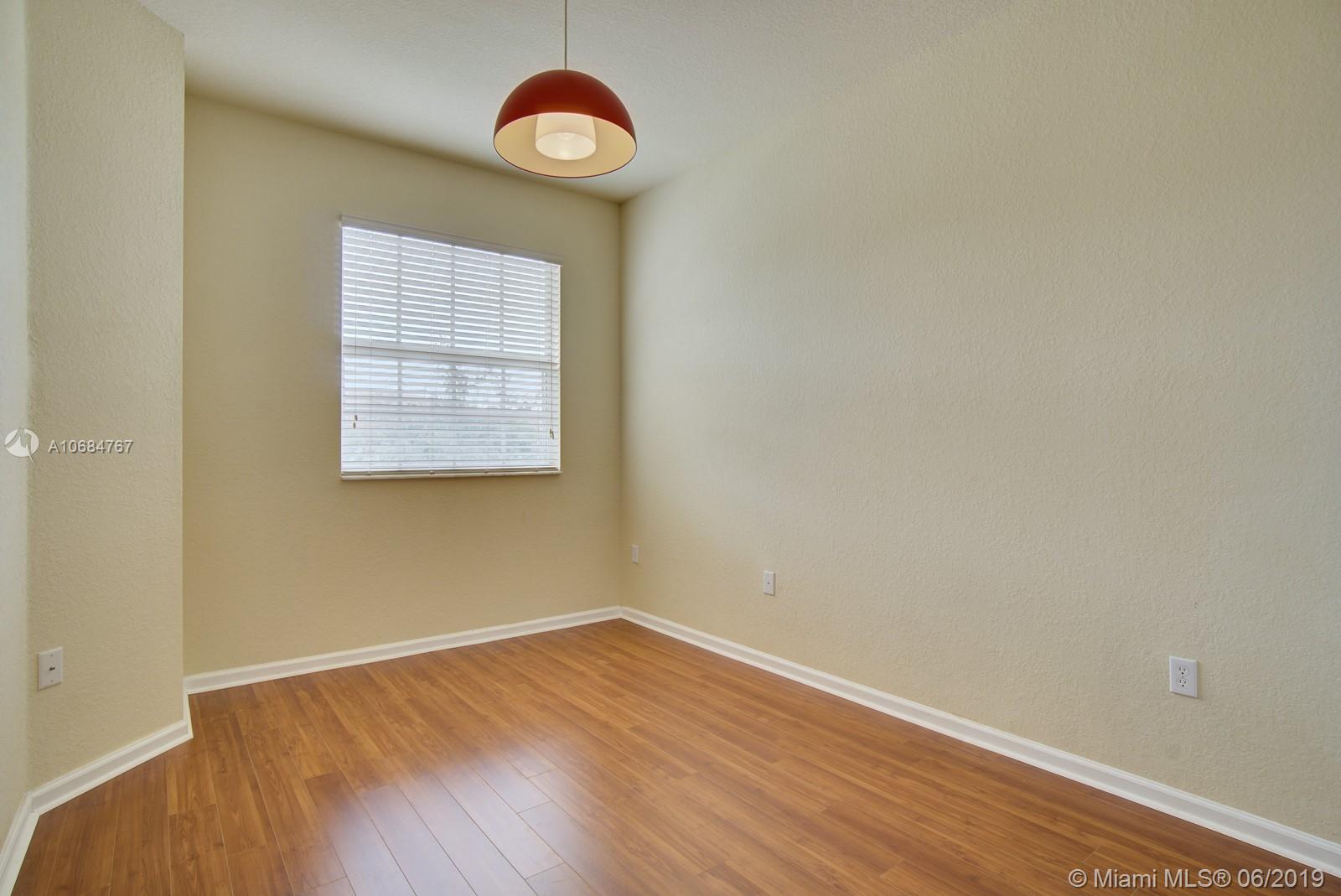 LAS BRISAS - Residential Lease