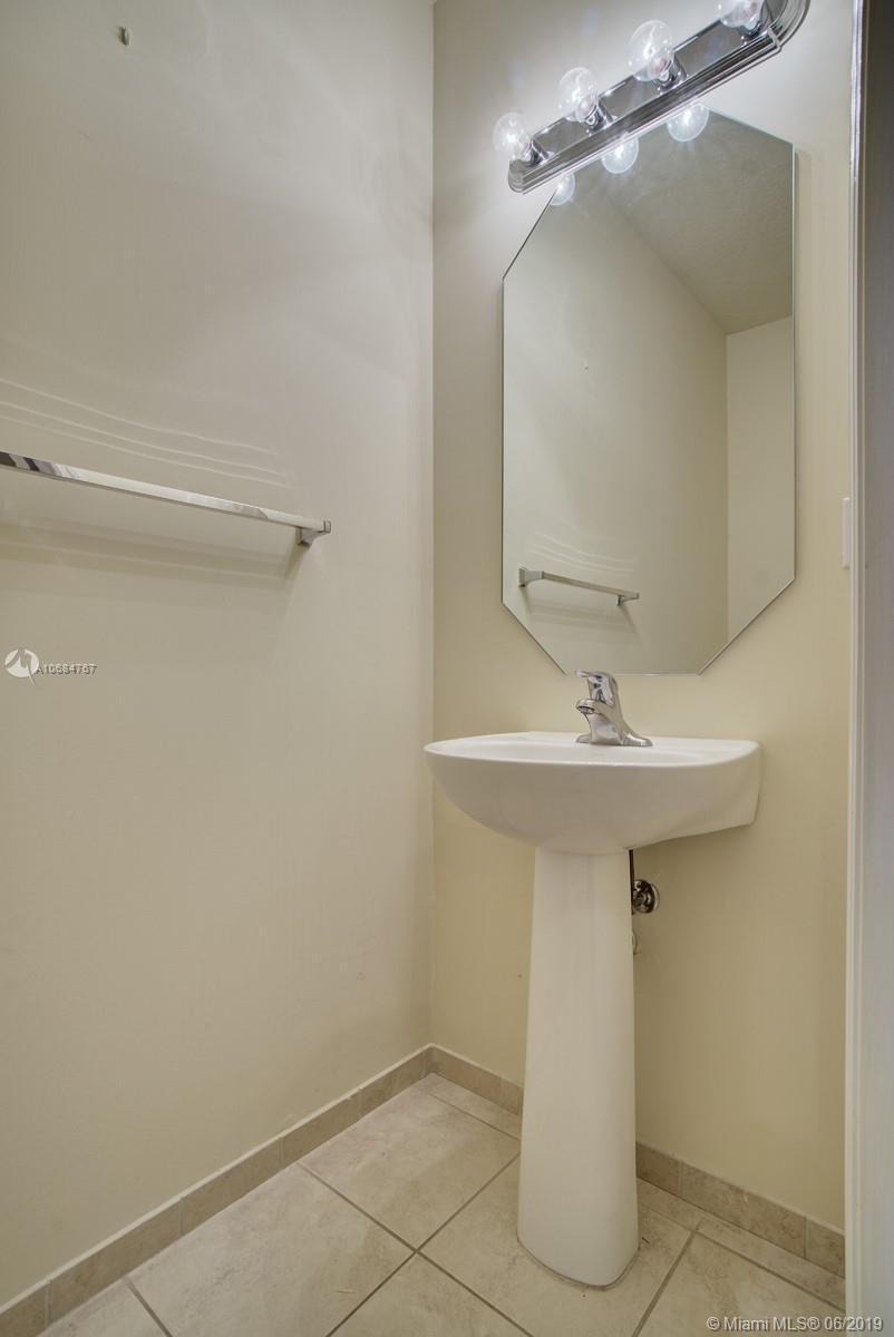 LAS BRISAS - Residential Lease