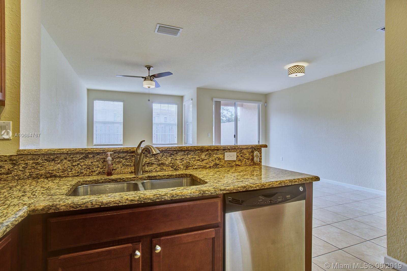 LAS BRISAS - Residential Lease