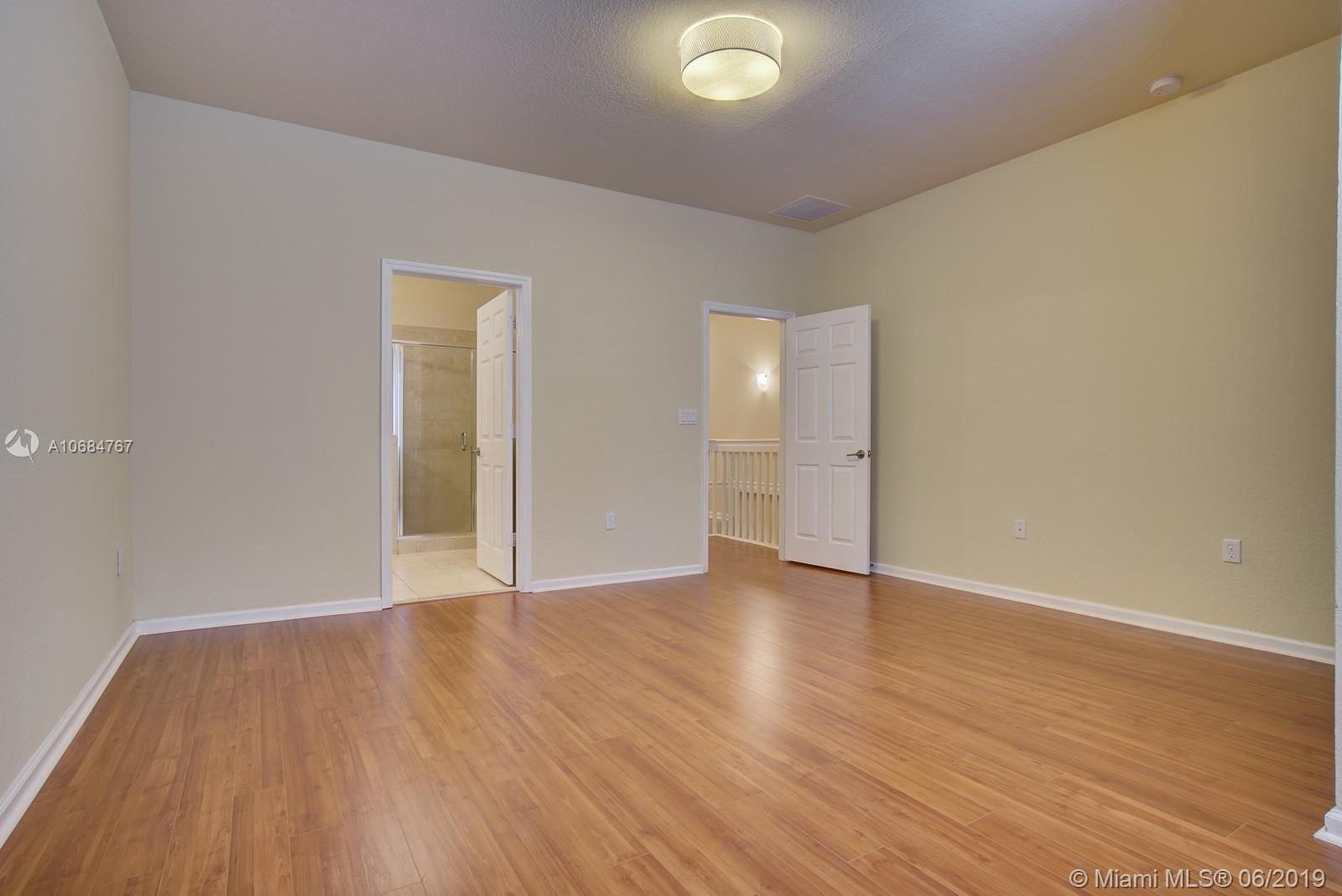 LAS BRISAS - Residential Lease