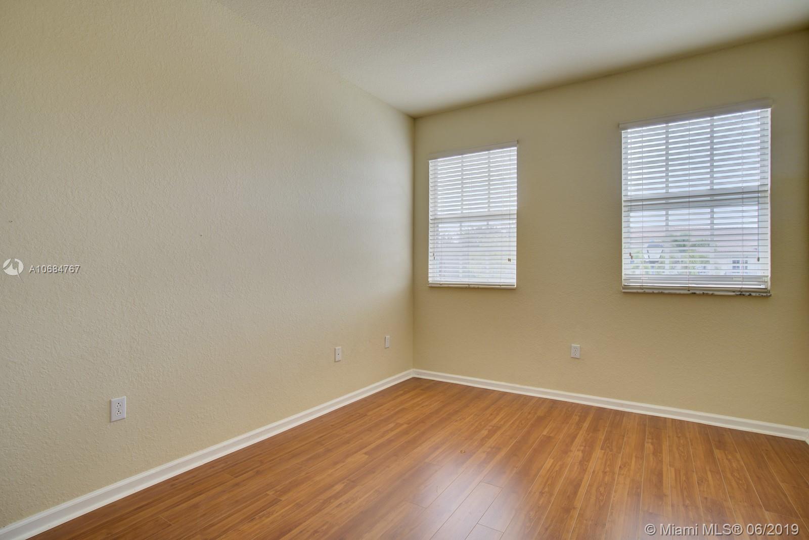 LAS BRISAS - Residential Lease