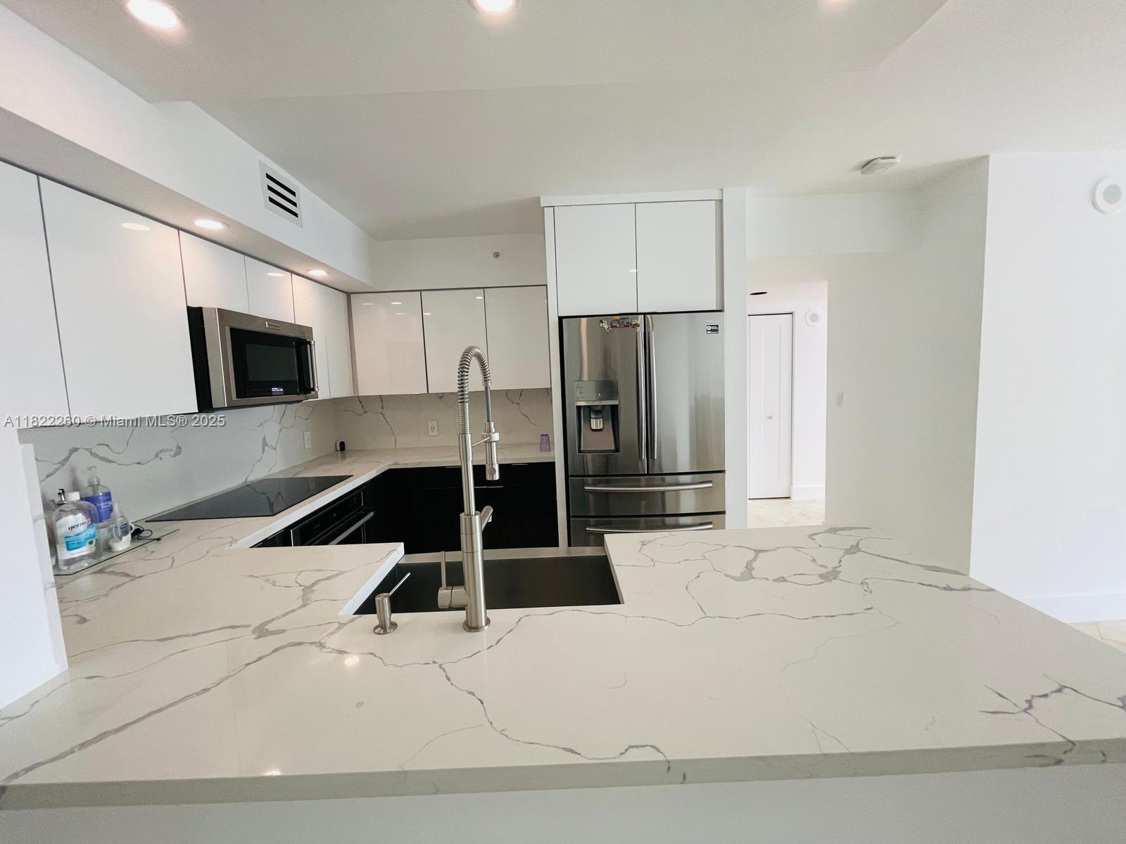 1155 Brickell Bay Dr 1703