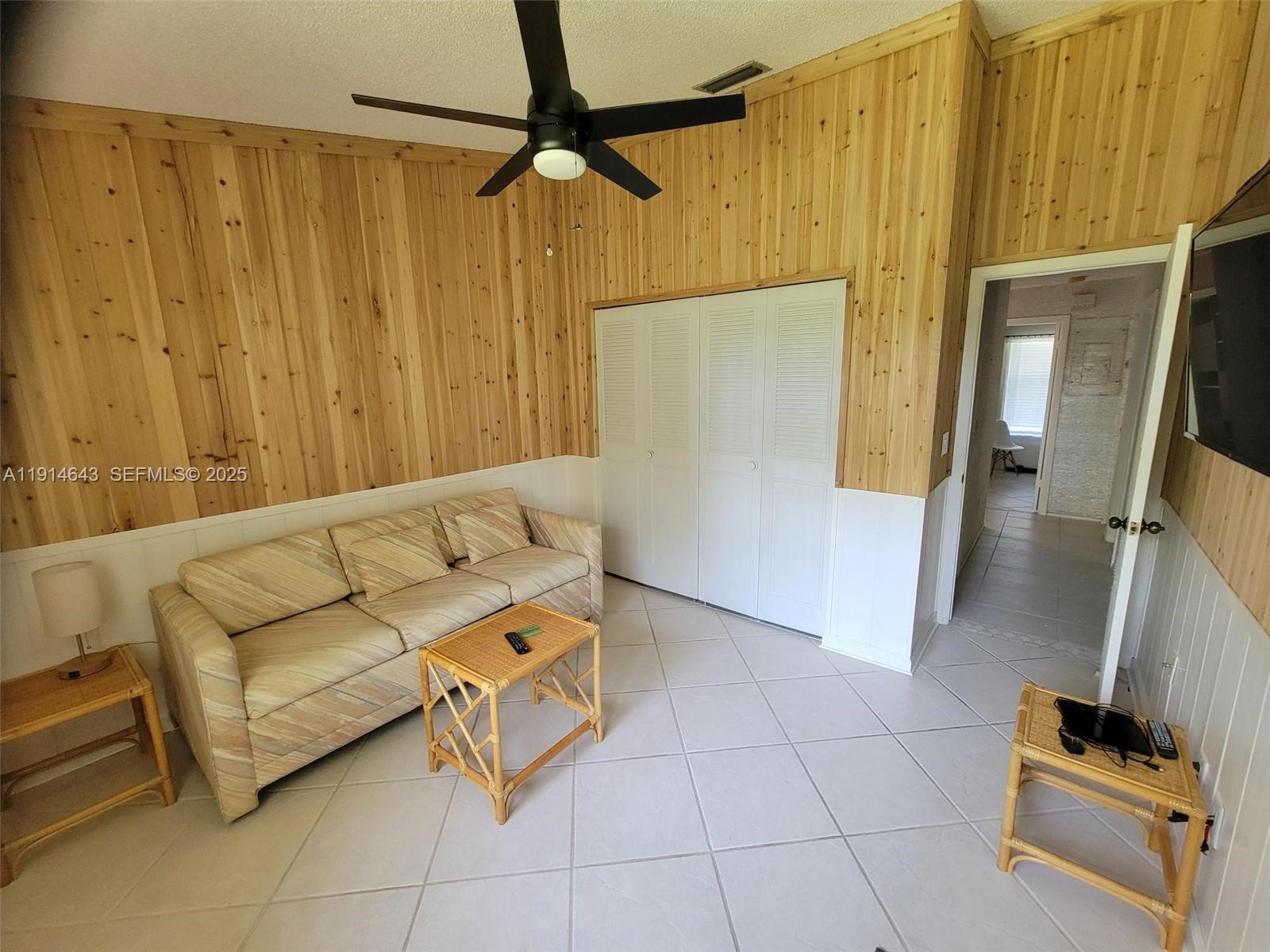 STRATHMORE GATE WEST UNIT - Residential Lease