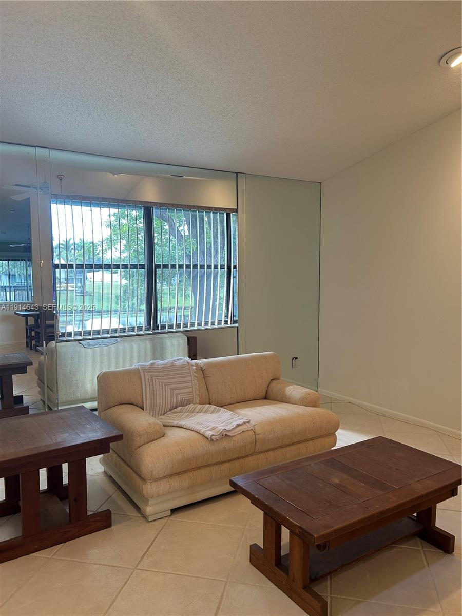 STRATHMORE GATE WEST UNIT - Residential Lease