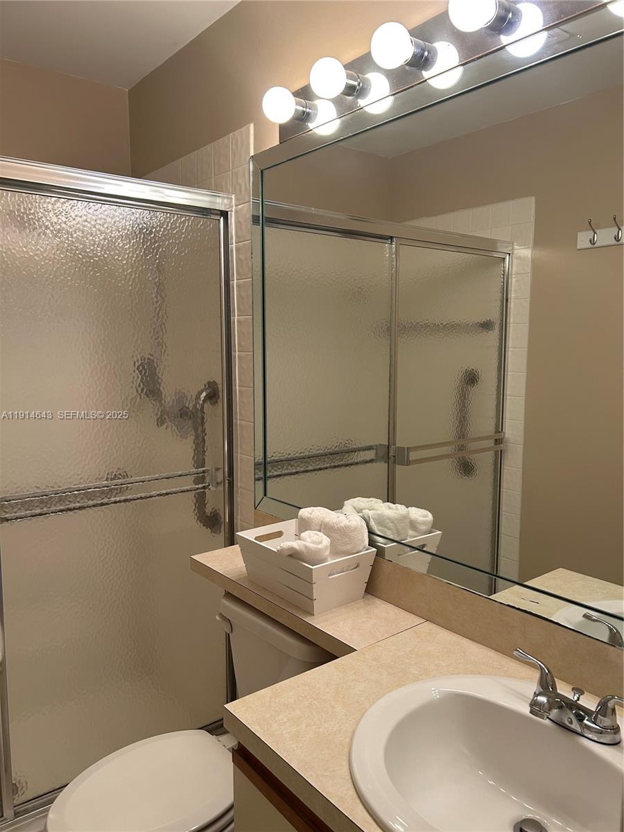 STRATHMORE GATE WEST UNIT - Residential Lease