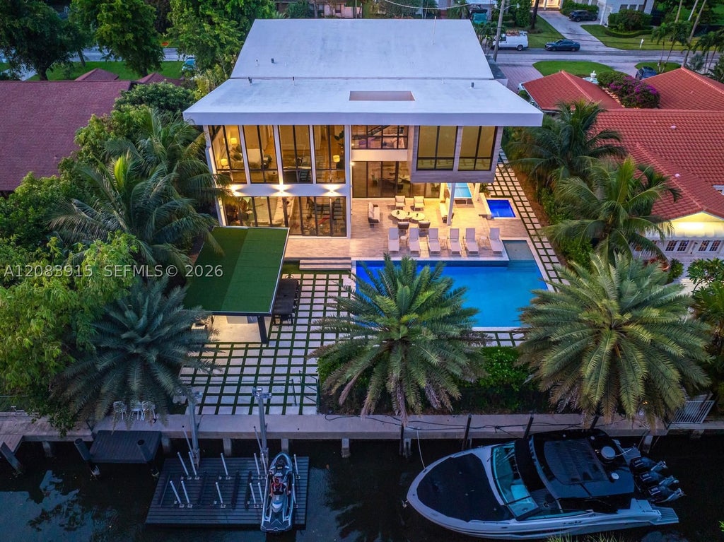 Photo of 521 Holiday Dr, Hallandale Beach, FL 33009 (MLS # A12083915)