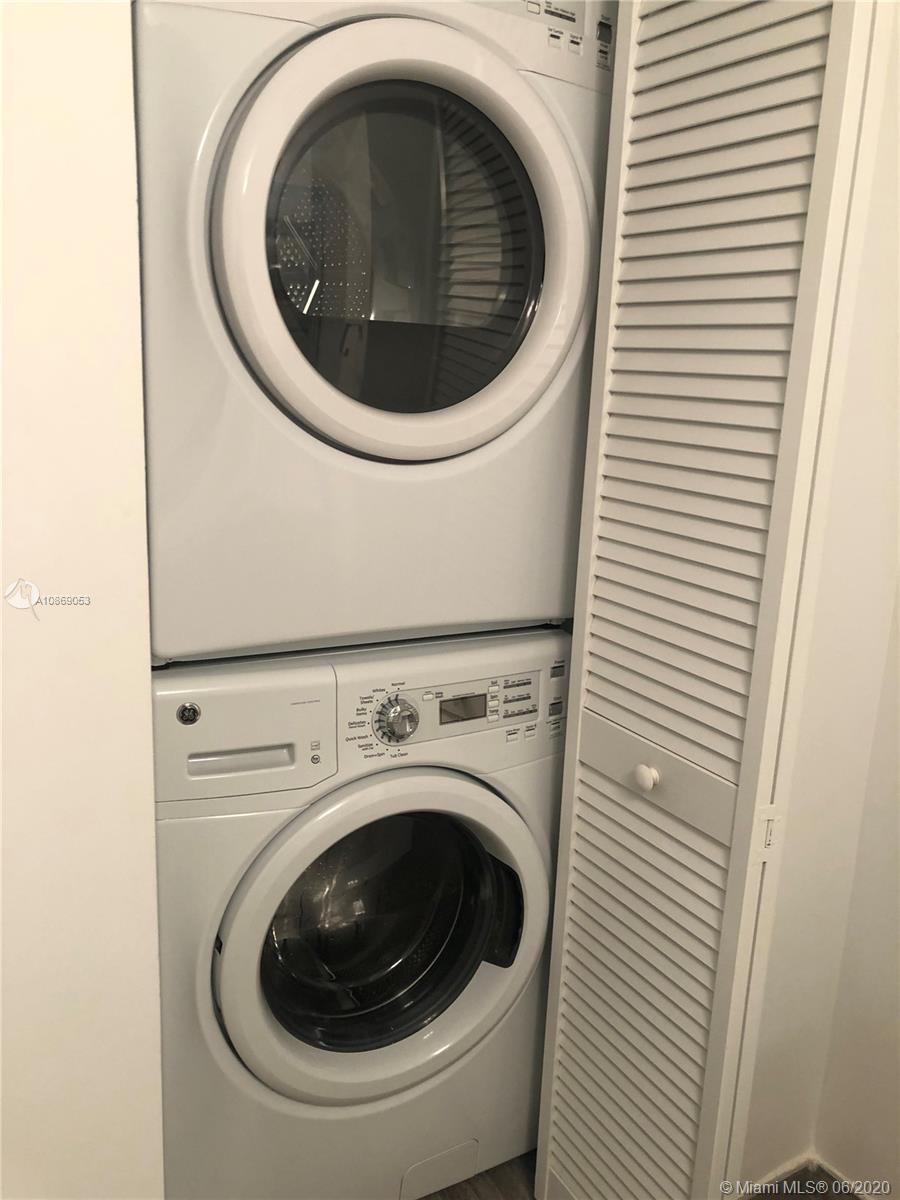 1010 BRICKELL CONDO - Residential Lease