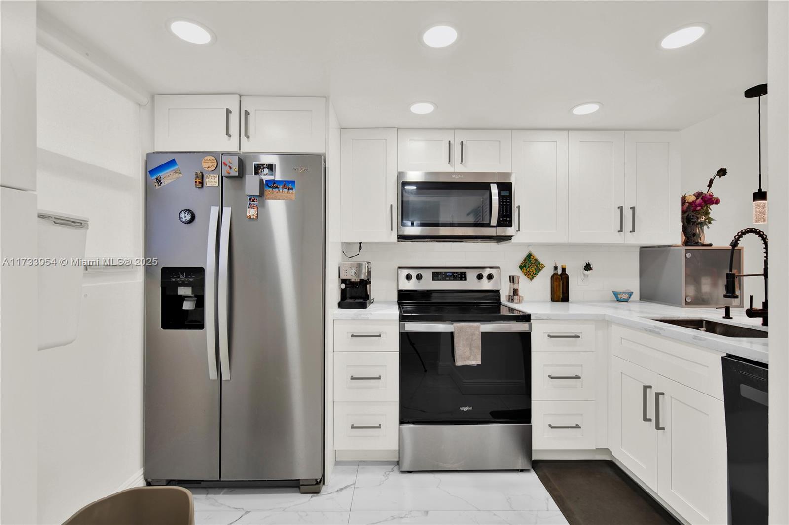 ROYAL PARK CONDO - Residential