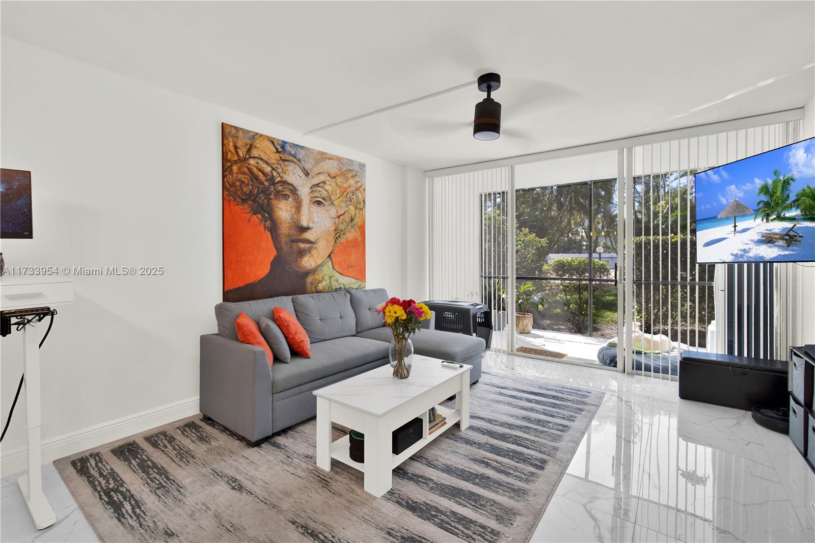 ROYAL PARK CONDO - Residential