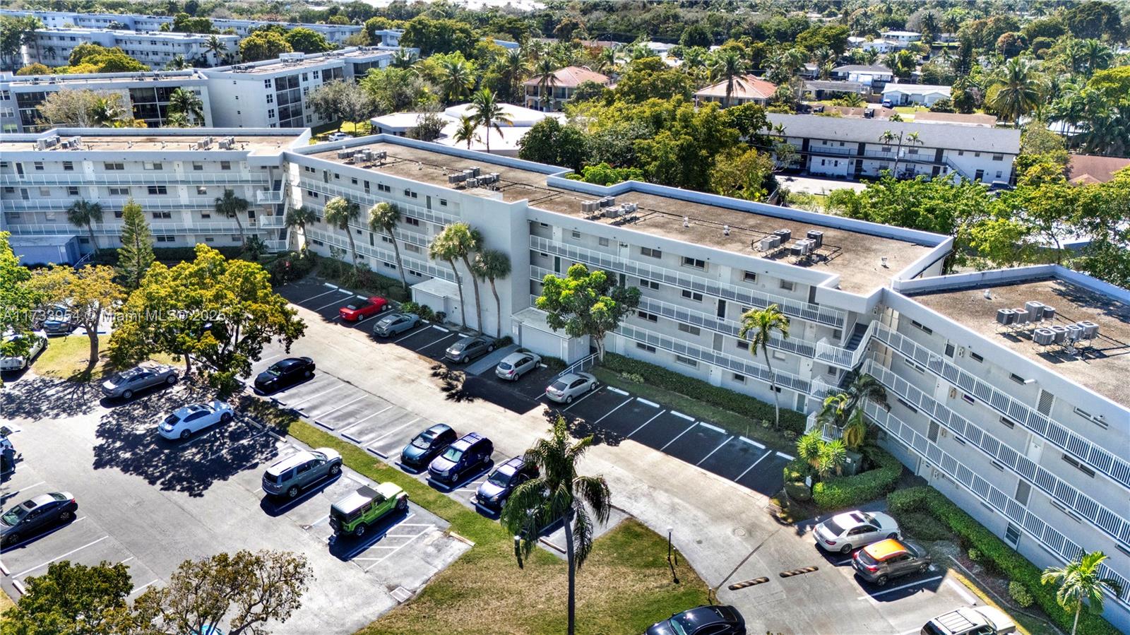 ROYAL PARK CONDO - Residential