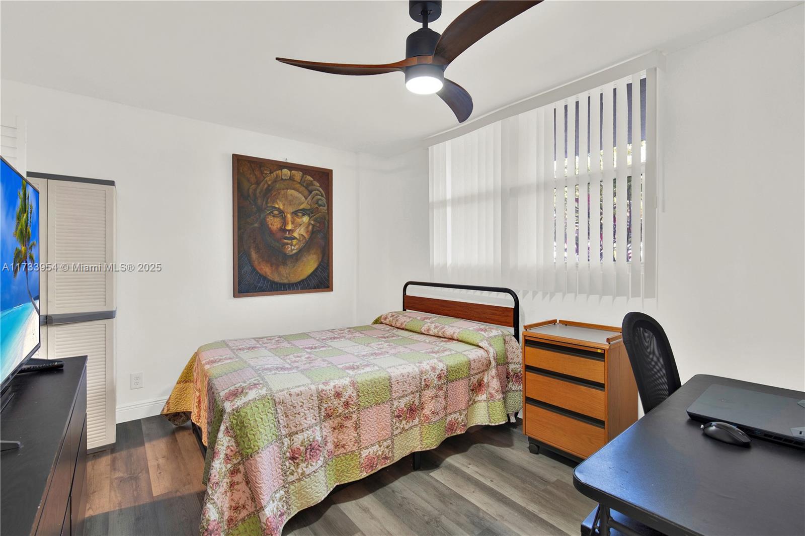 ROYAL PARK CONDO - Residential